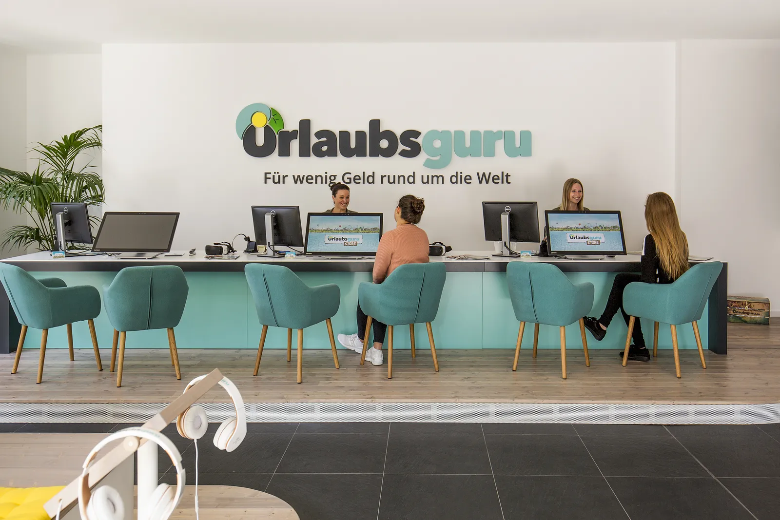 Urlaubsguru Unna – Überblick Reisebüro-Innenausbau
