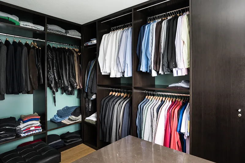 Materialien und Frontbilder